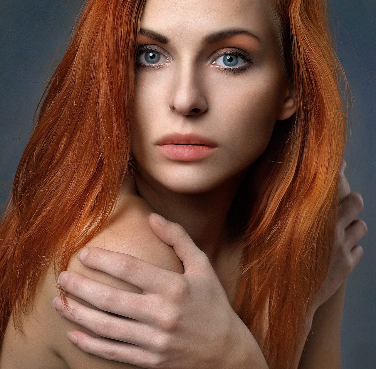 Parfum pour cheveux : à quoi ça sert et comment bien l'utiliser